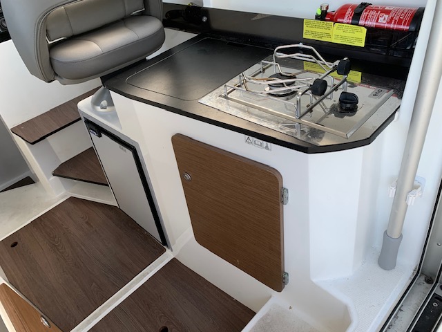 slider 10 Beneteau Antares 8 OB V2